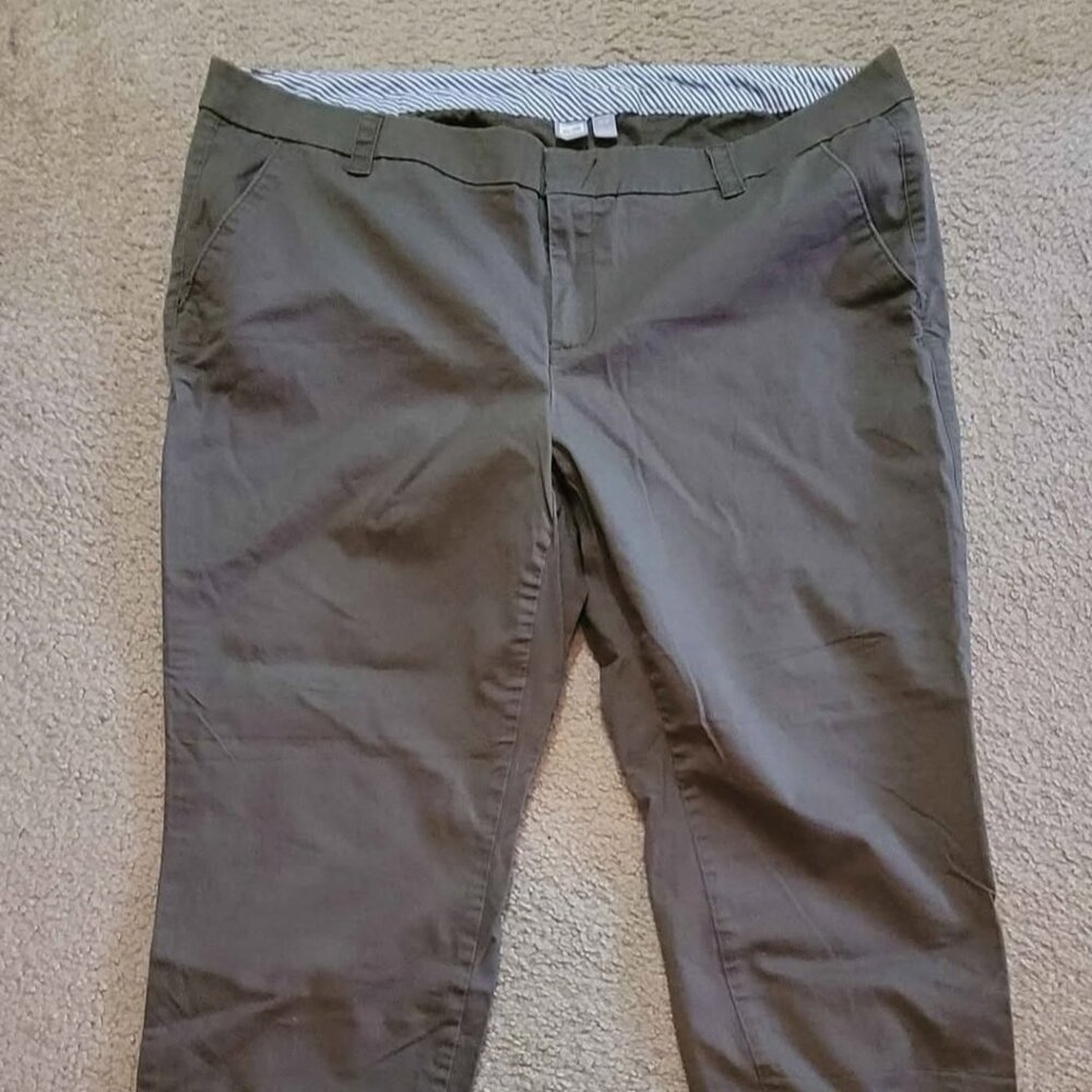 JCP Capri Pants